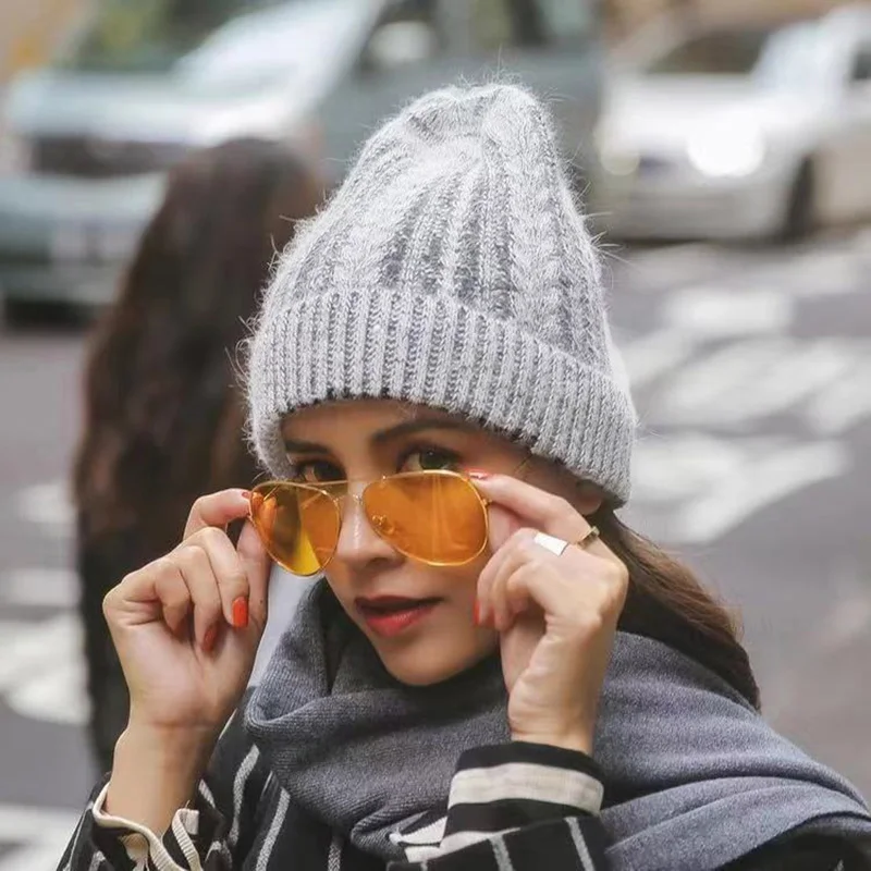 Простая модная женская вязаная теплая шапка из кроличьего меха зимние шапки бини для женщин Skullies Beanies Женская полосатая шапка