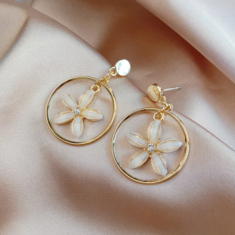 

Korean Fashionable Crystal Flower Drop Earring Simple Geometric Big Round Circle Dangling Earrings for Women Party Jewlery