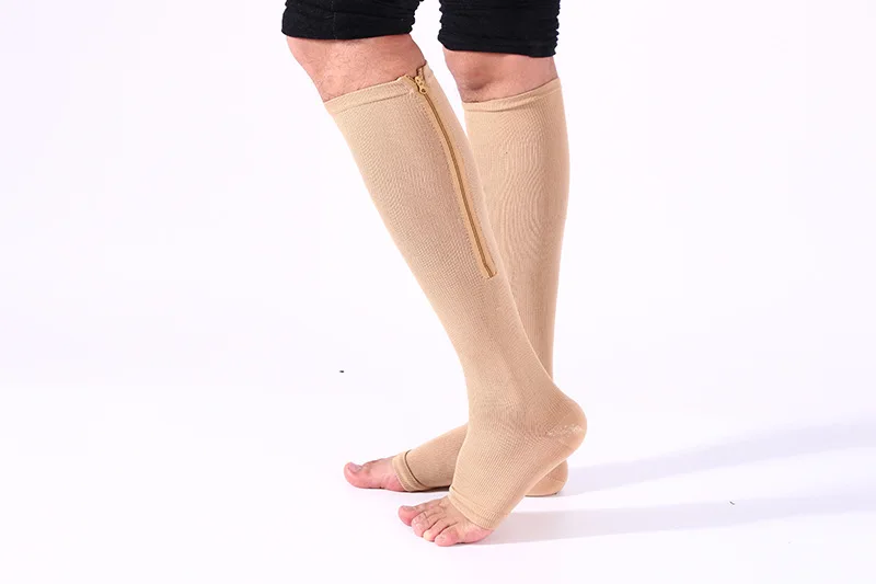 4244414555_959043300