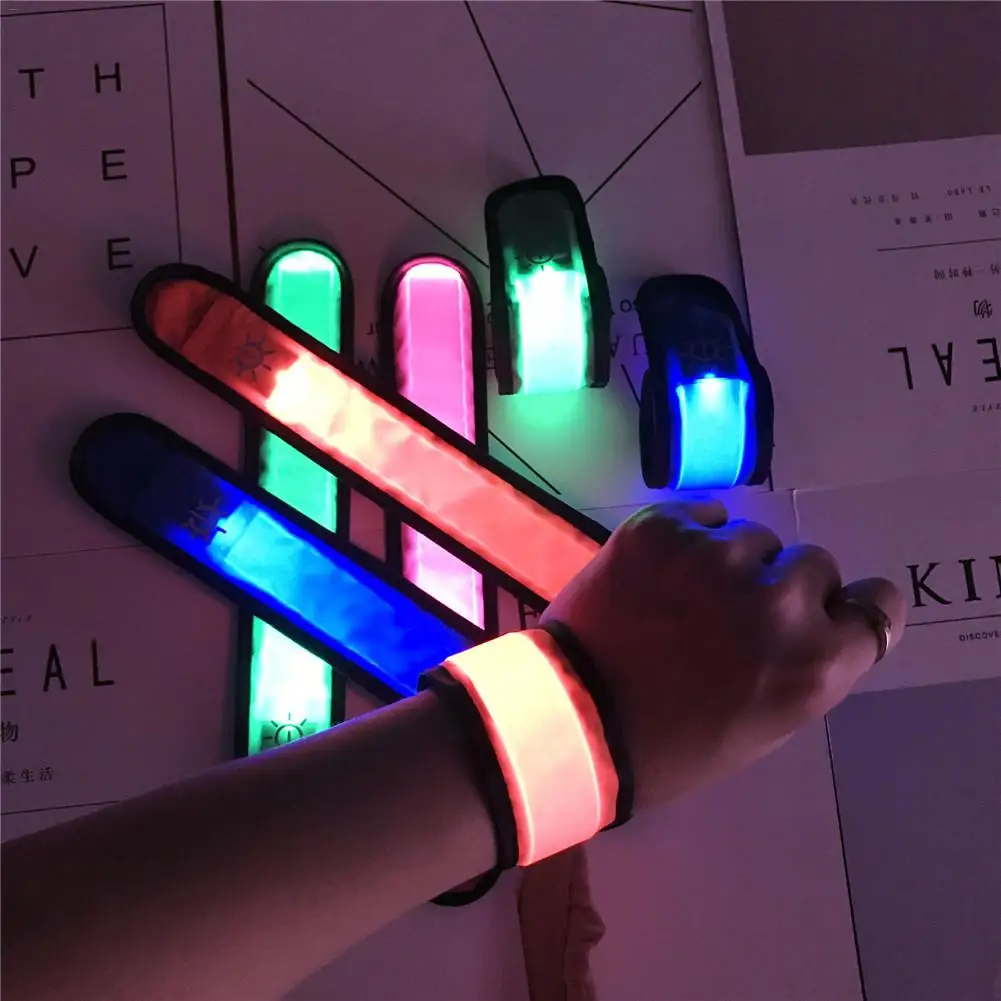 

1 pc Nylon Armbands Night Reflective Wristband LED Bracelet Fashion Unisex Glow Wrist Band Cuff Bracelet Bangle Random Color