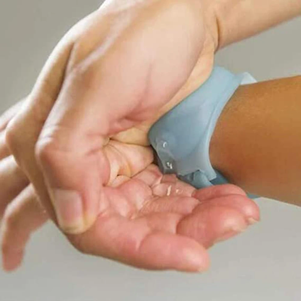Portable Hand Sanitizer Disinfectant Sub-packing Bracelet Wristband Refillable Hand Dispenser Wearable Liquid Soap Dispenser Portable Hand Sanitizer Disinfectant Sub-packing Bracelet Wristband Refillable Hand Dispenser Wearable Liquid Soap Dispenser