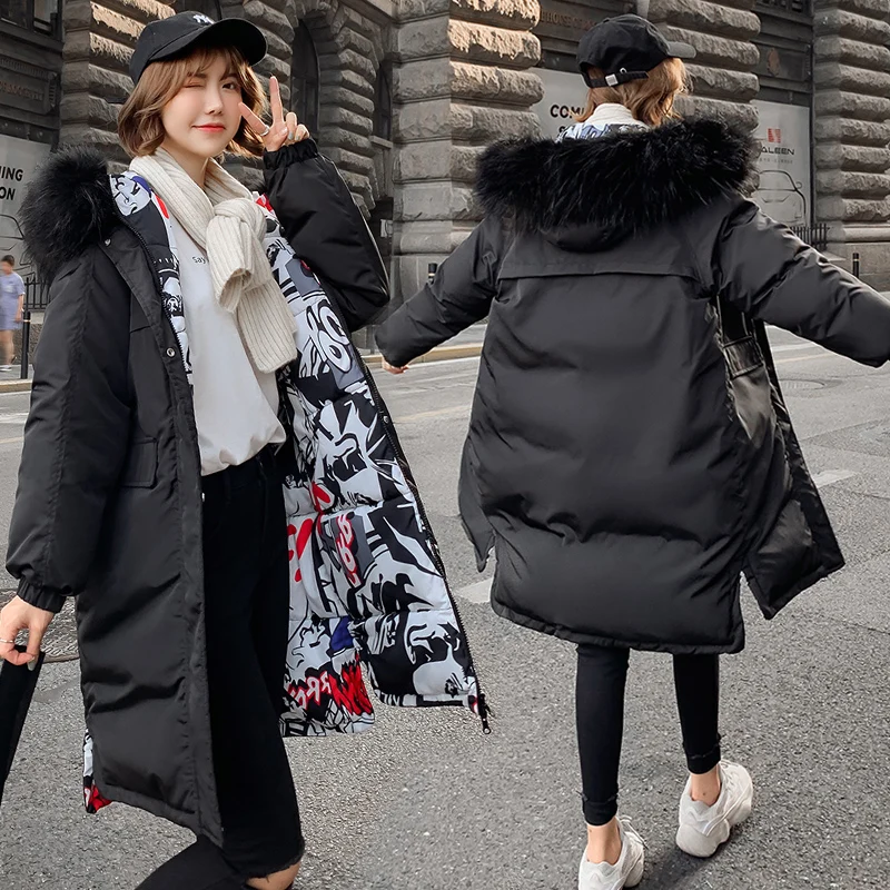Размера плюс куртка с хлопковой подкладкой, двухсторонняя одежда зимнее пуховое хлопковое пальто Для женщин с модным принтом и асимметричным подолом теплая куртка средней длины большой меховой воротник - Цвет: black