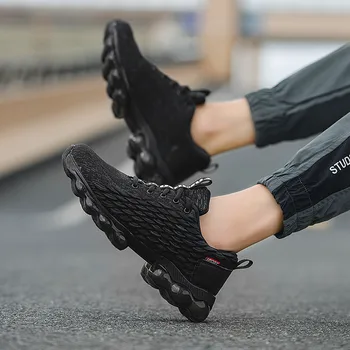 

New Fish scale flying woven men's casual sneakers Casual Lace-up Sneakers Breathable Flying Weaving Tourist Leisure Sports Shoes