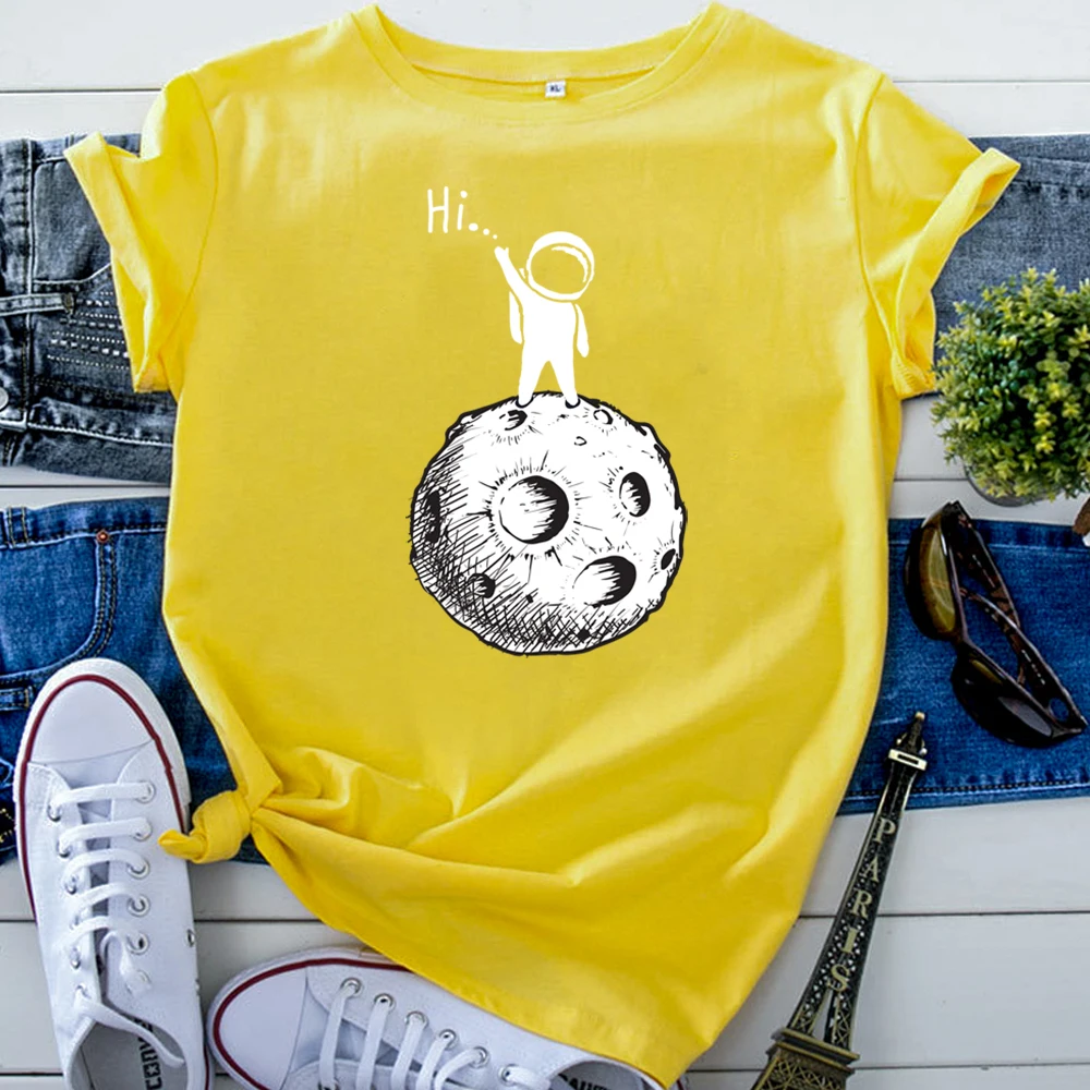 T-Shirts Astronaut On The Moon Beckon Tshirts For Women'S Solid Color Vintage Women'S T Shirts Fashion Harajuku Short Sleeve