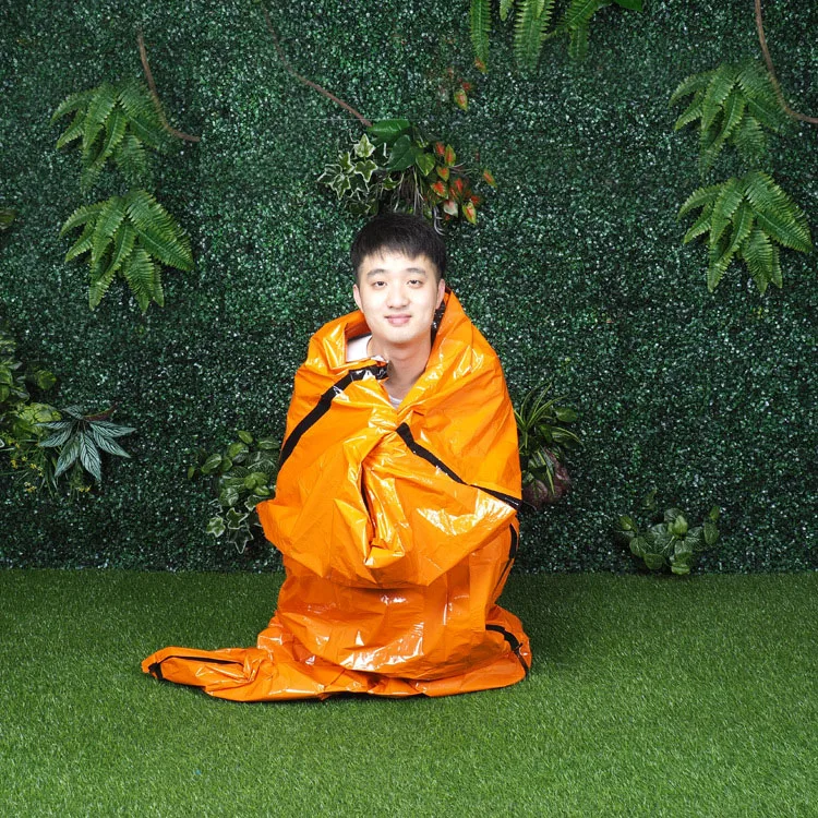 Outdoor Emergency Sleeping Bag Emergency First Aid Sleeping Bag PE Aluminum Film Tent For Outdoor Camping and Hiking Sleep Bag