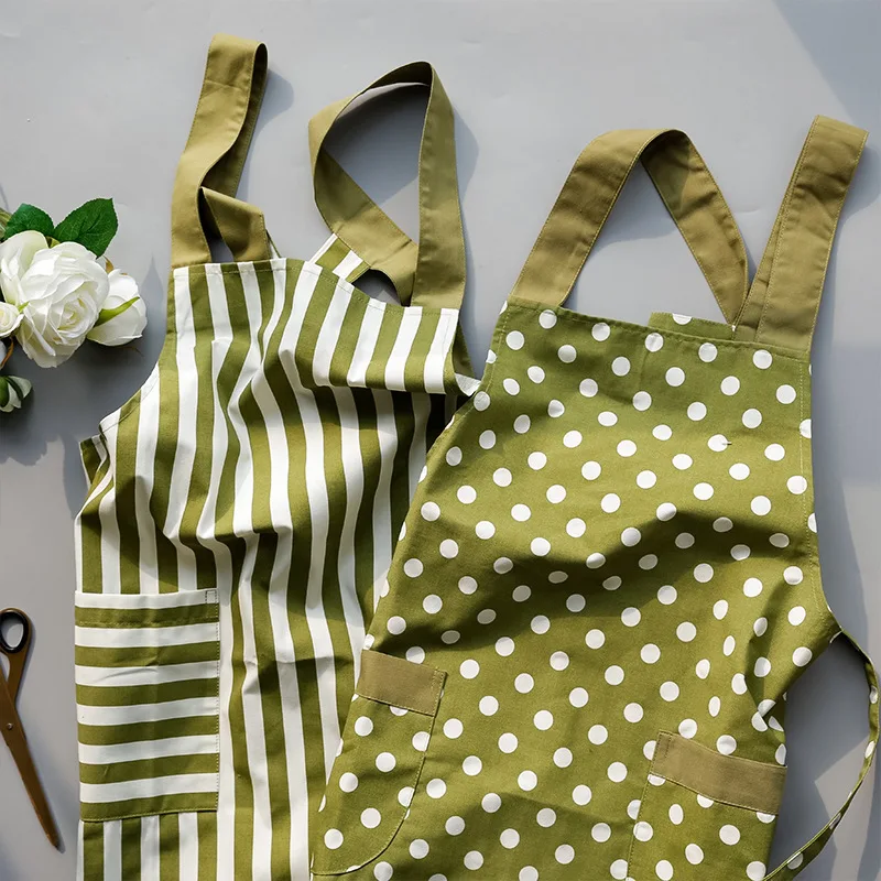 

Fashionable Sling Vest Apron Kitchen Home Furnishing Polka Dot Fresh Antifouling Bakery Workwear