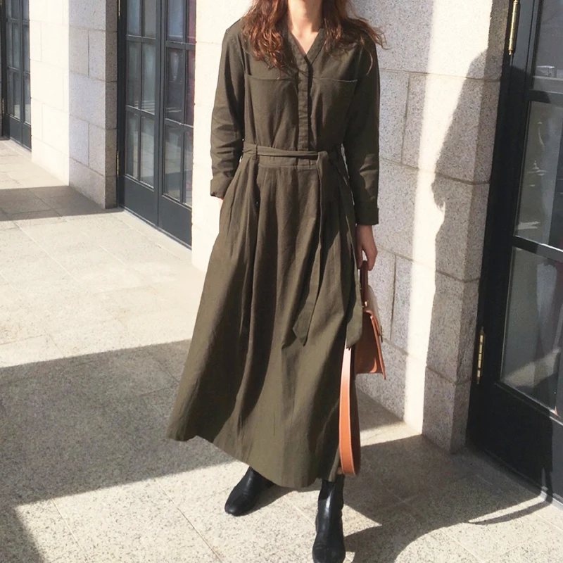 

[EWQ] 2019 Autumn New Vintage Pockets V-neck Lacing Waist Pleated Dresses Korea loose casual long Long ladies shirt dress QK873