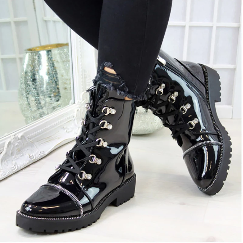 

DAHOOD Women Ankle Boots 2020 Luxury Buckle Lace Up Ladies Leather Shoes British Style Black Flat Female Short Boots Plus Size