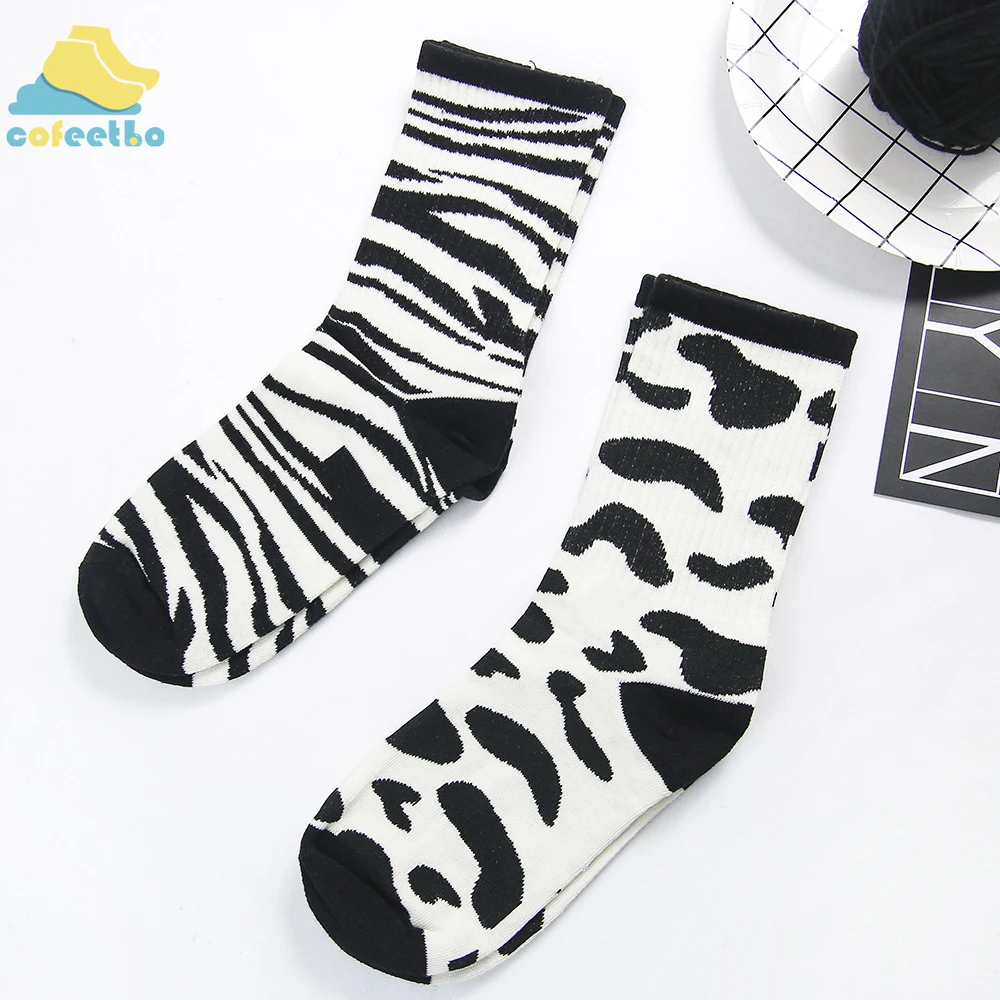 Милые Носки с рисунком коровы и молока; длинные хлопковые носки с героями мультфильмов; забавные носки в стиле Харадзюку для мужчин и женщин; сезон осень-зима; аксессуары в стиле хип-хоп; уличная одежда