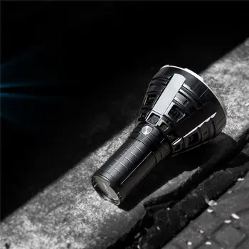 

Imalent R90C 9 x XHP35 HI 7Modes 20000Lumens IPX8 Waterproof Long Searching Easy Operation LED Flashlight 4 x 20700/4300 Torches