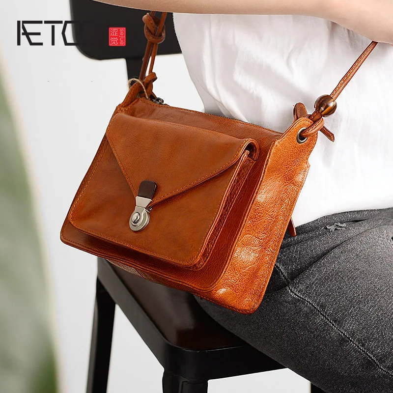 

AETOO Handmade leather retro shoulder bag, literary and artistic college style girl bag, fashion able-to-carry stiletto bag