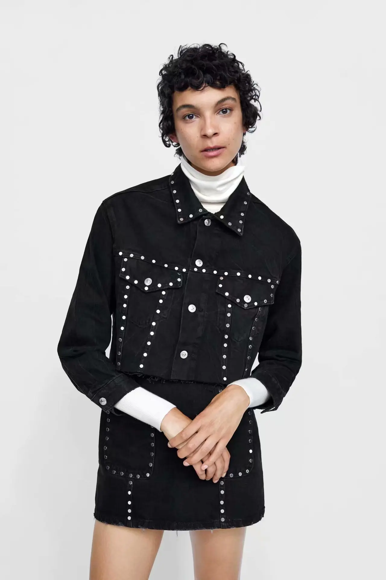 

2018 Autumn New Style Short Solid Color Rivet Fold-down Collar Denim Jacket WOMEN'S Coat B4293