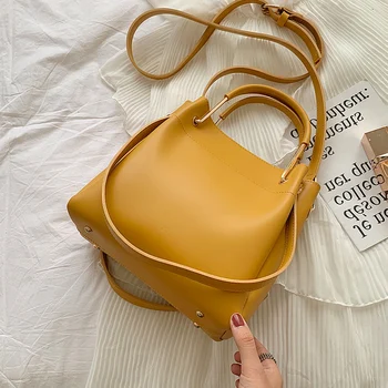

2020 tide texture bucket bag women bag net red student new popular messenger bag large capacity