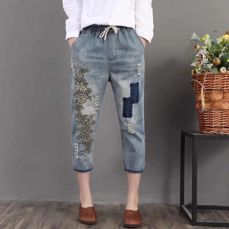 

Summer Capris Jeans Women Casual Denim Pants Elastic Waist Vintage Embroidery Female Ripped Hole Harem Trousers Plus Size