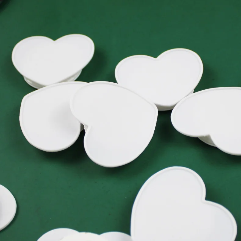 12496236218_1962068385