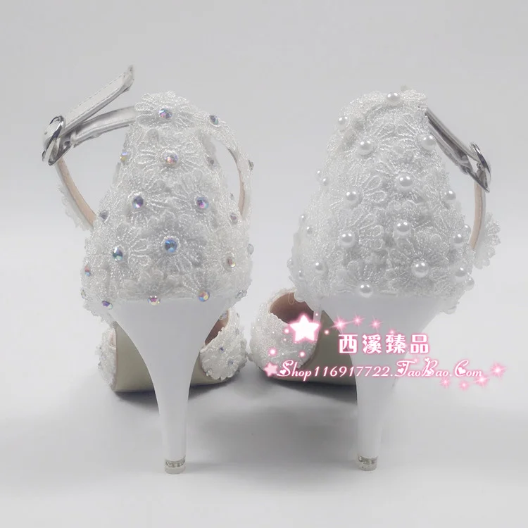 Lace sandals with hollow high heels