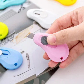 

Random Cute Cloud Color Mini Portable Utility Knife Paper Cutter Cutting Paper Razor Blade Office Stationery Cutting Supplies