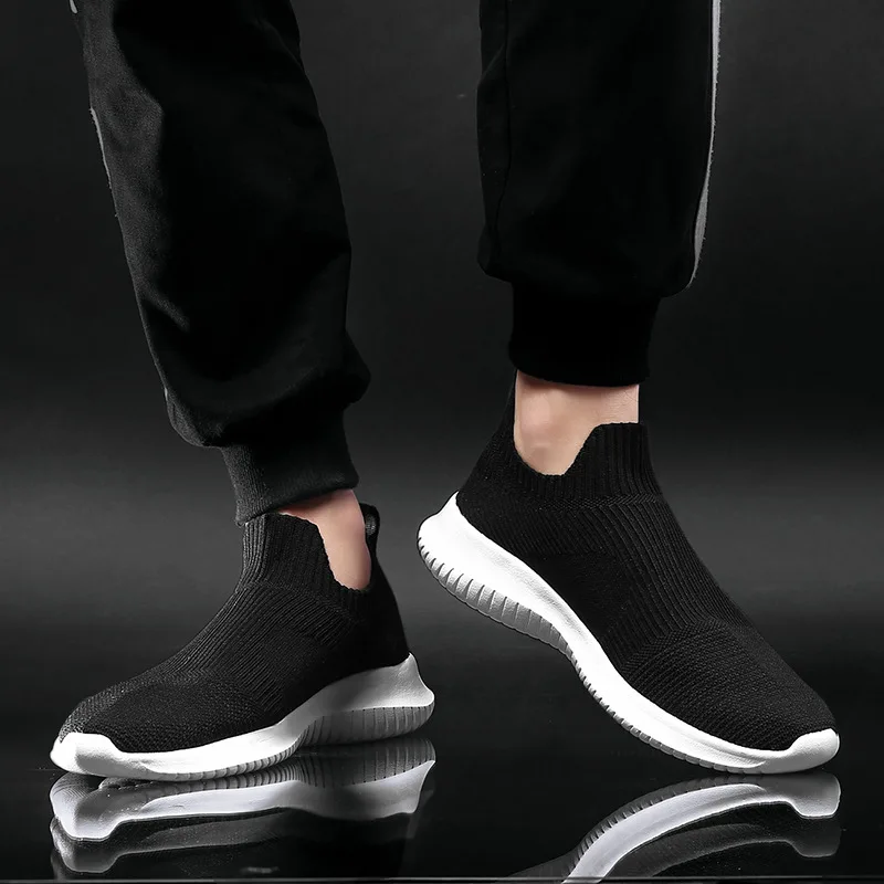 

2019 summer new super large size men's shoes wild breathable casual shoes trend single shoes comfortable simple flat shoes men