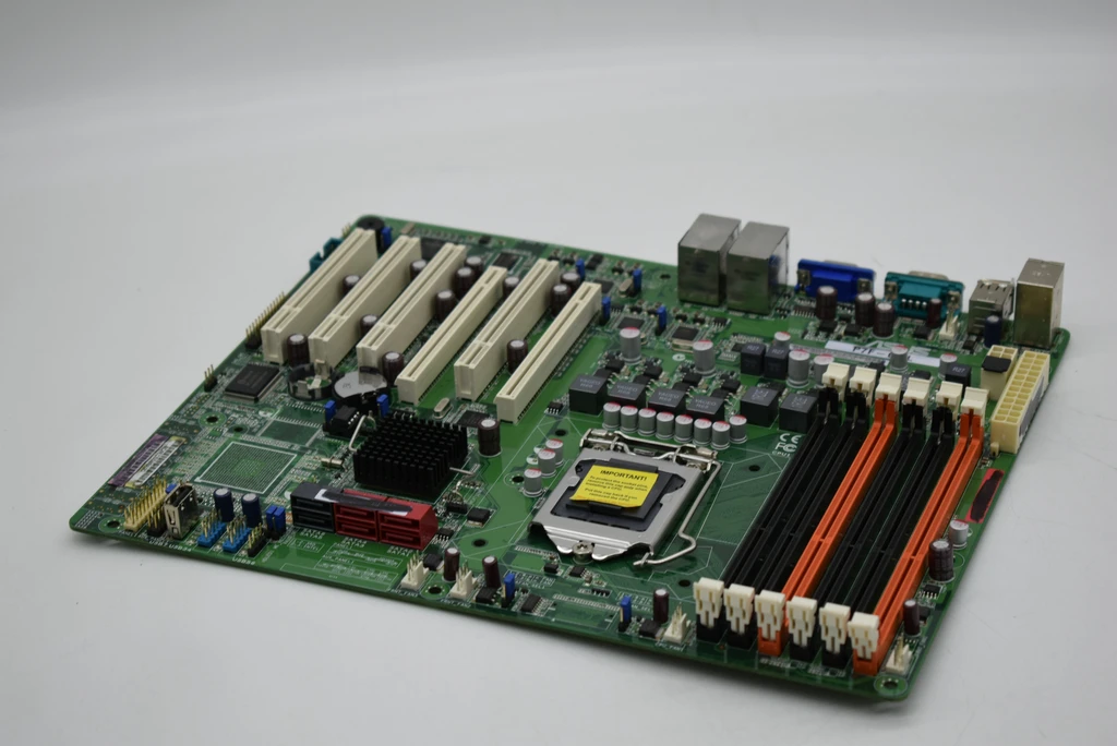 Для ASUS P7F-C/4L LGA1156 3420 DDR3 ATX оригинальная подержанная материнская плата