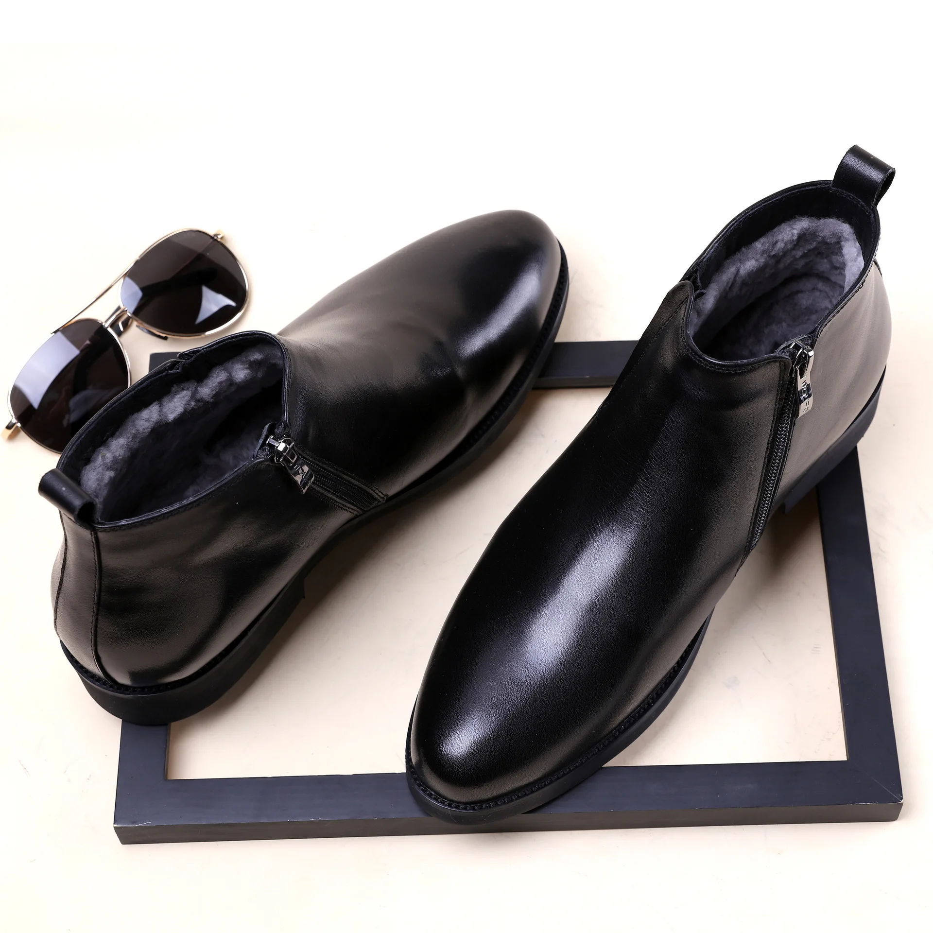 Autumn Winter Warm Genuine Leather Chelsea Ankle Boots Men Business Work Boots Mens Pointed Toe Zip Short Boots Size 38-44