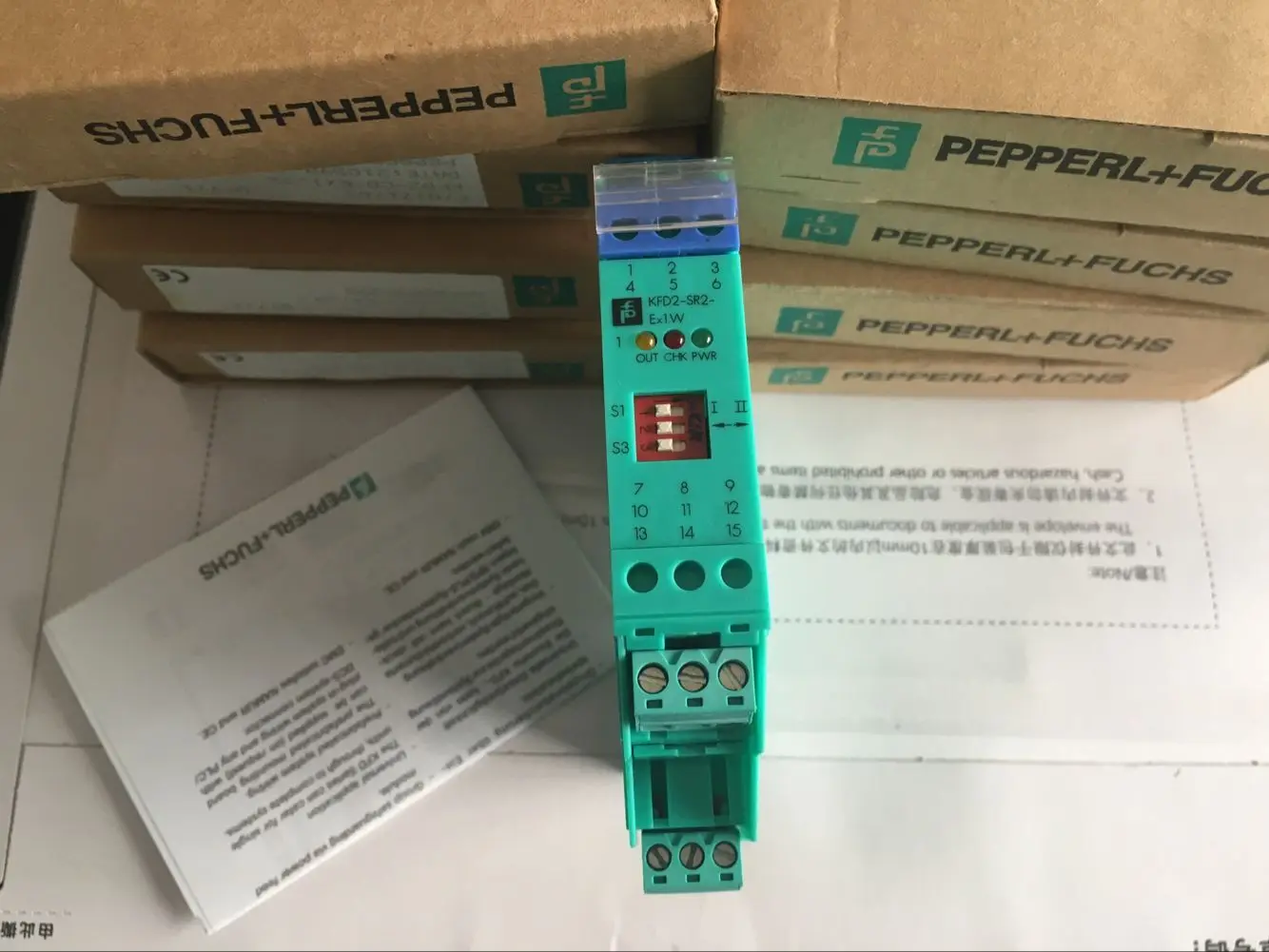 Аутентичные Pepperl/Французский защитное ограждение KFD2-SR2-EX1.W KFD2-GU-EX1 KFD2-SR2-EX1.WLB