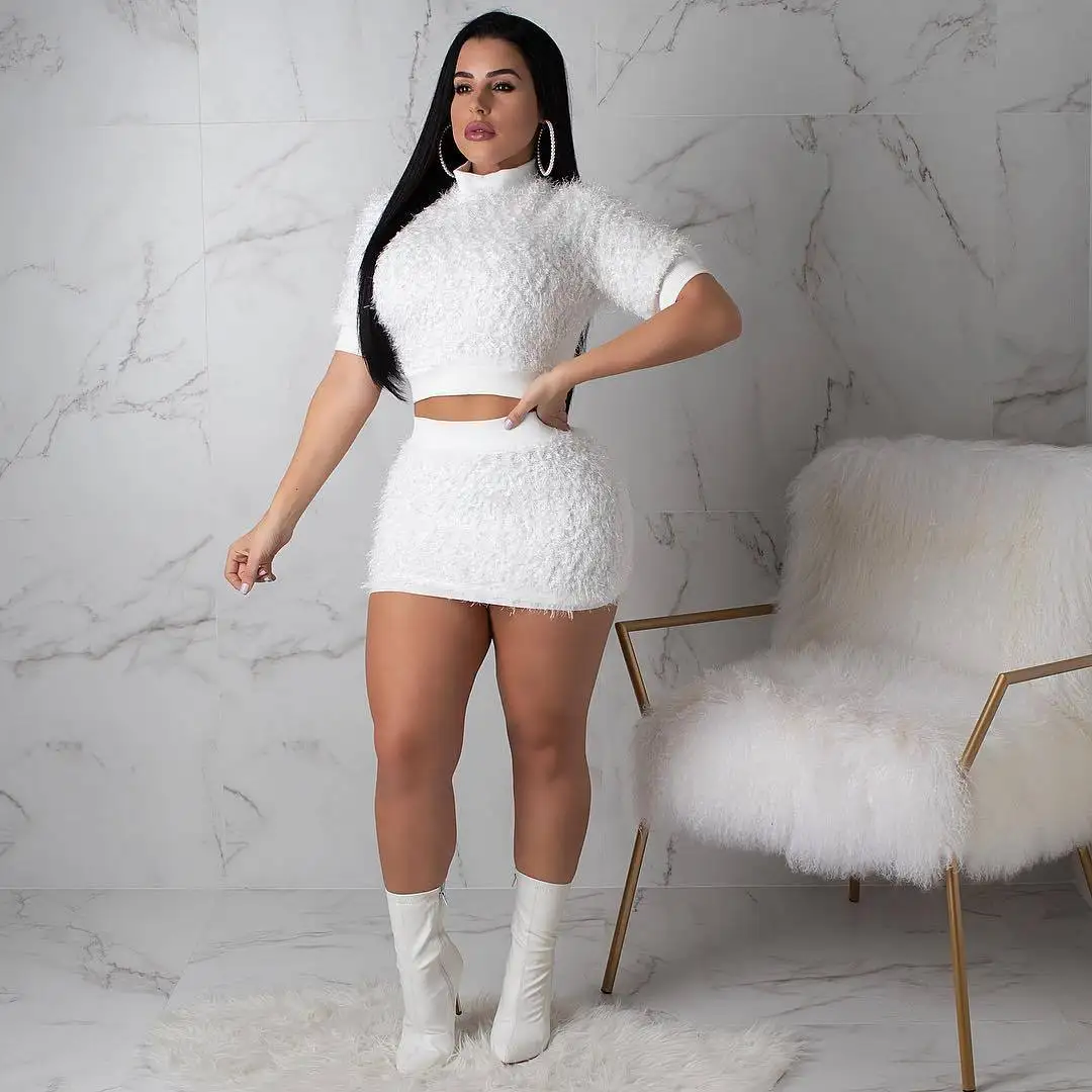 Mooie Zomer Vrouwen O Neck Crop Top Met Mini Rokken Tweedelige Sets Korte Casual Solid Fluwelen Pluche Bodycon Sexy suits Mooie Zomer Vrouwen O Neck Crop Top Met Mini Rokken Tweedelige Sets Korte Casual Solid Fluwelen Pluche Bodycon Sexy suits
