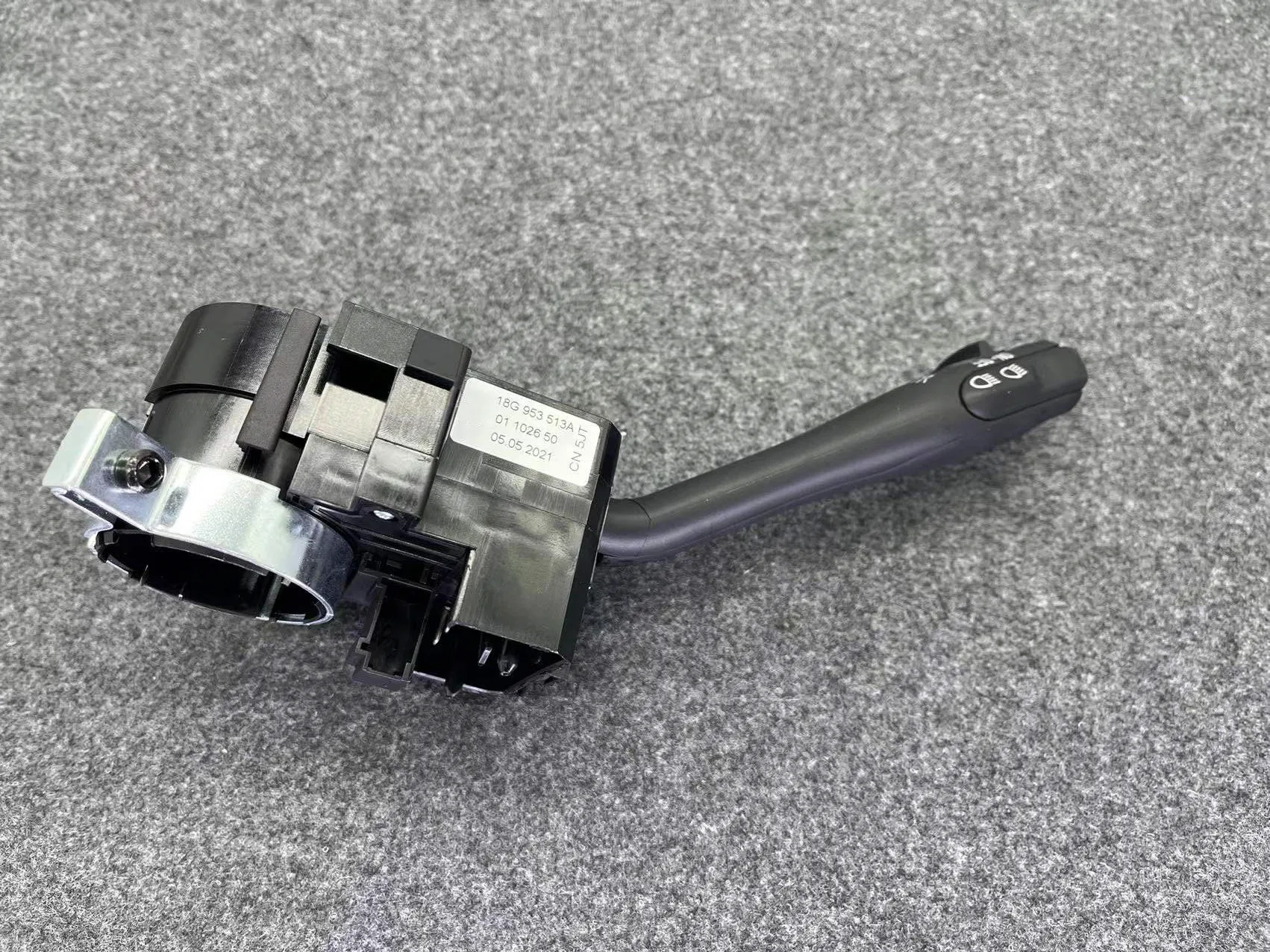 OEM  ũ Ʈ ý  Ÿ ĻƮ B5 Ʋ ڴ ۺ Ʈ 1J1 970 011 F 18G 953 513 A  ũ + ϳ׽