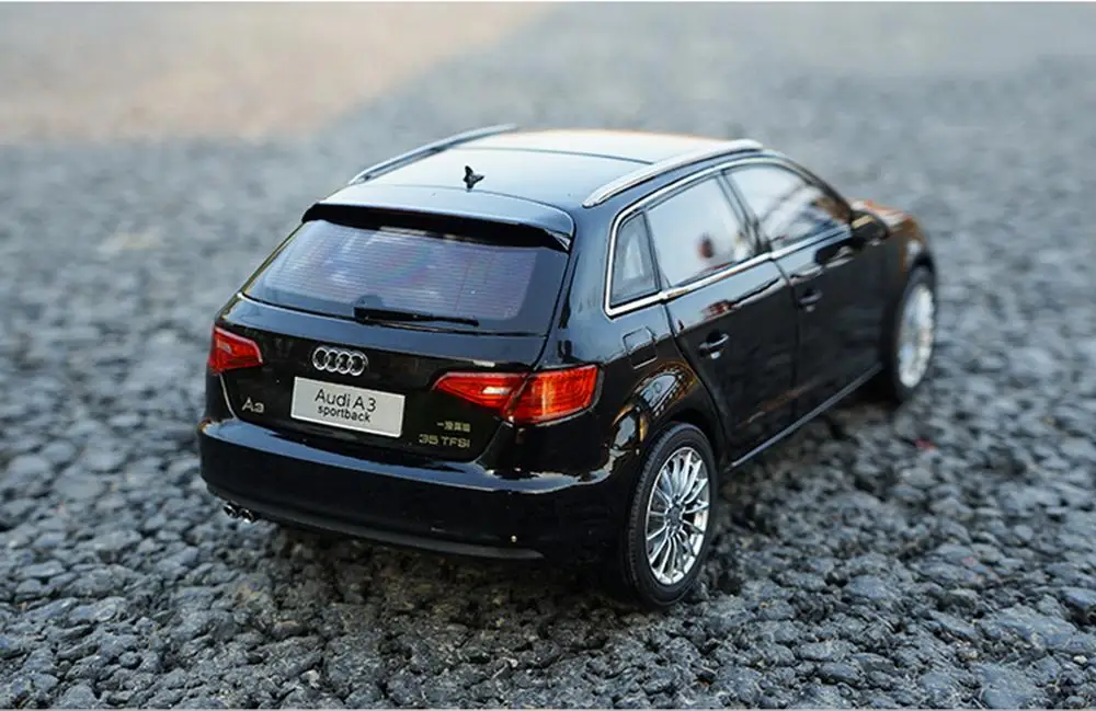 Авторизованный подлинный сплав 1/18 масштаб Audi A3 Sportback черный литье под давлением классическая модель автомобиля для коллекции подарков