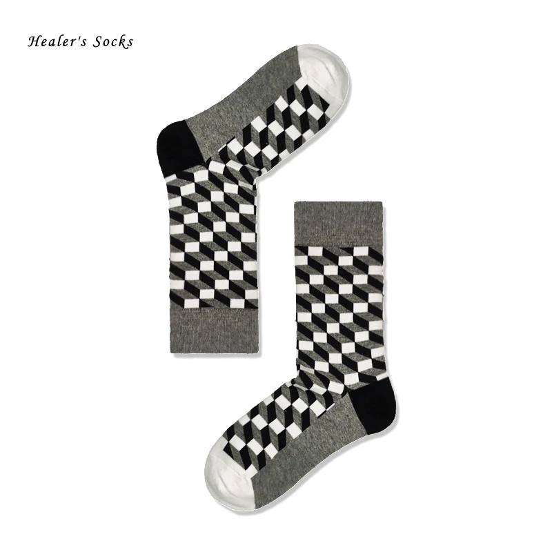 

1 pair of men and women socks cotton black and white plaid funny fashion art skateboard gift Harajuku classic retro tube socks