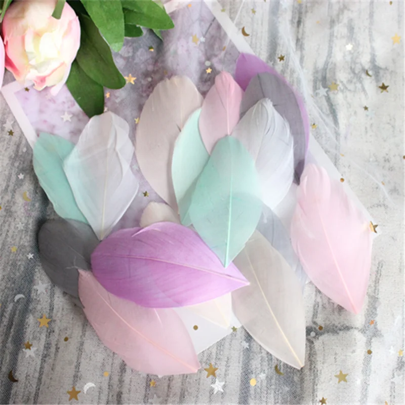 

Natural 50pcs 4-8cm Goose feather mix colors for DIY Jewelry Craft Making Wedding Party Decor Accessories Wedding Decoration