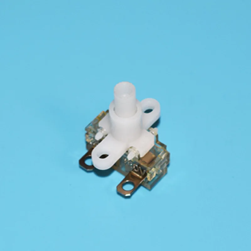 

Manufacturers Direct Selling Supply Button Switch Small Switch Button 10A Contact Outlet Strips Switch