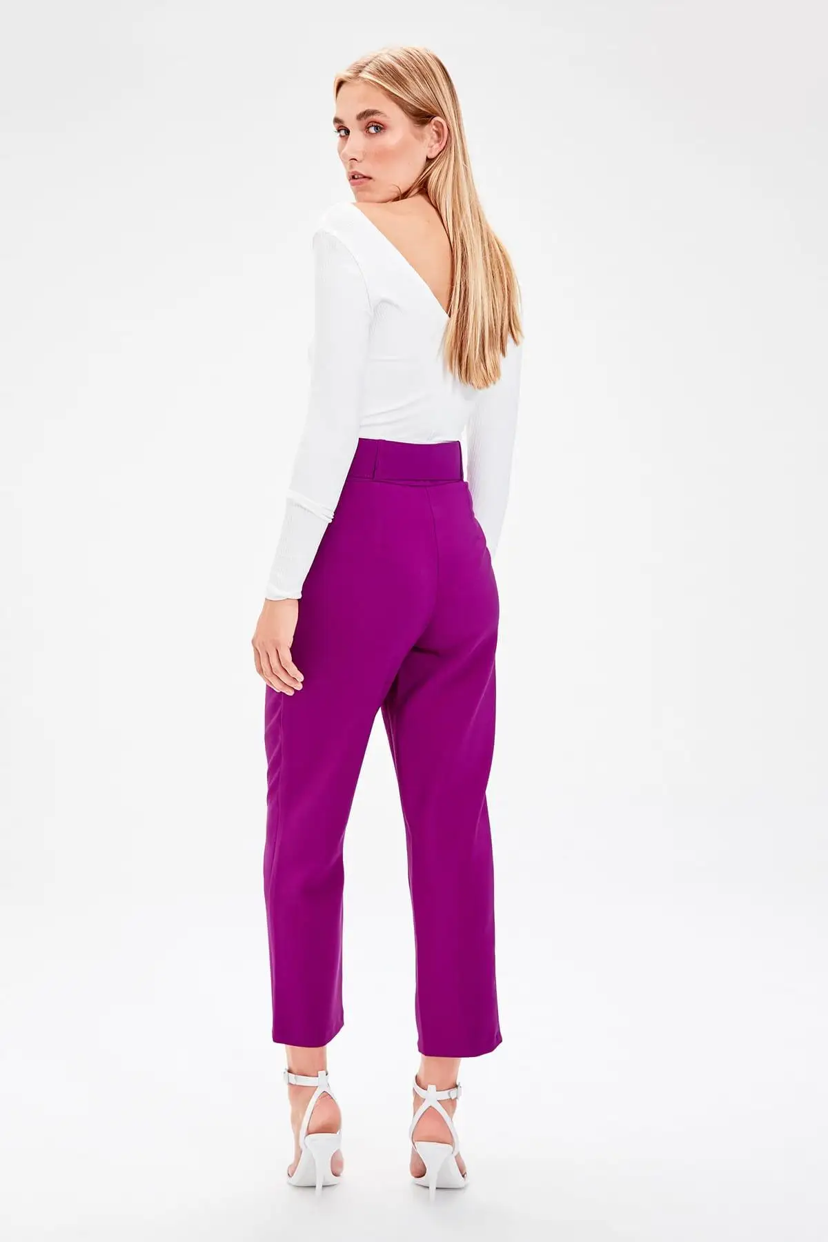 Trendyol фиолетовые брюки с поясом TWOSS19BB0468 купить в OCHA.RU