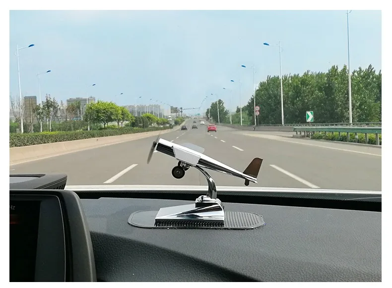 DREAMCAR Rotating Solar Aircraft Metal Automotive Interior Decoration Accessories 0_03