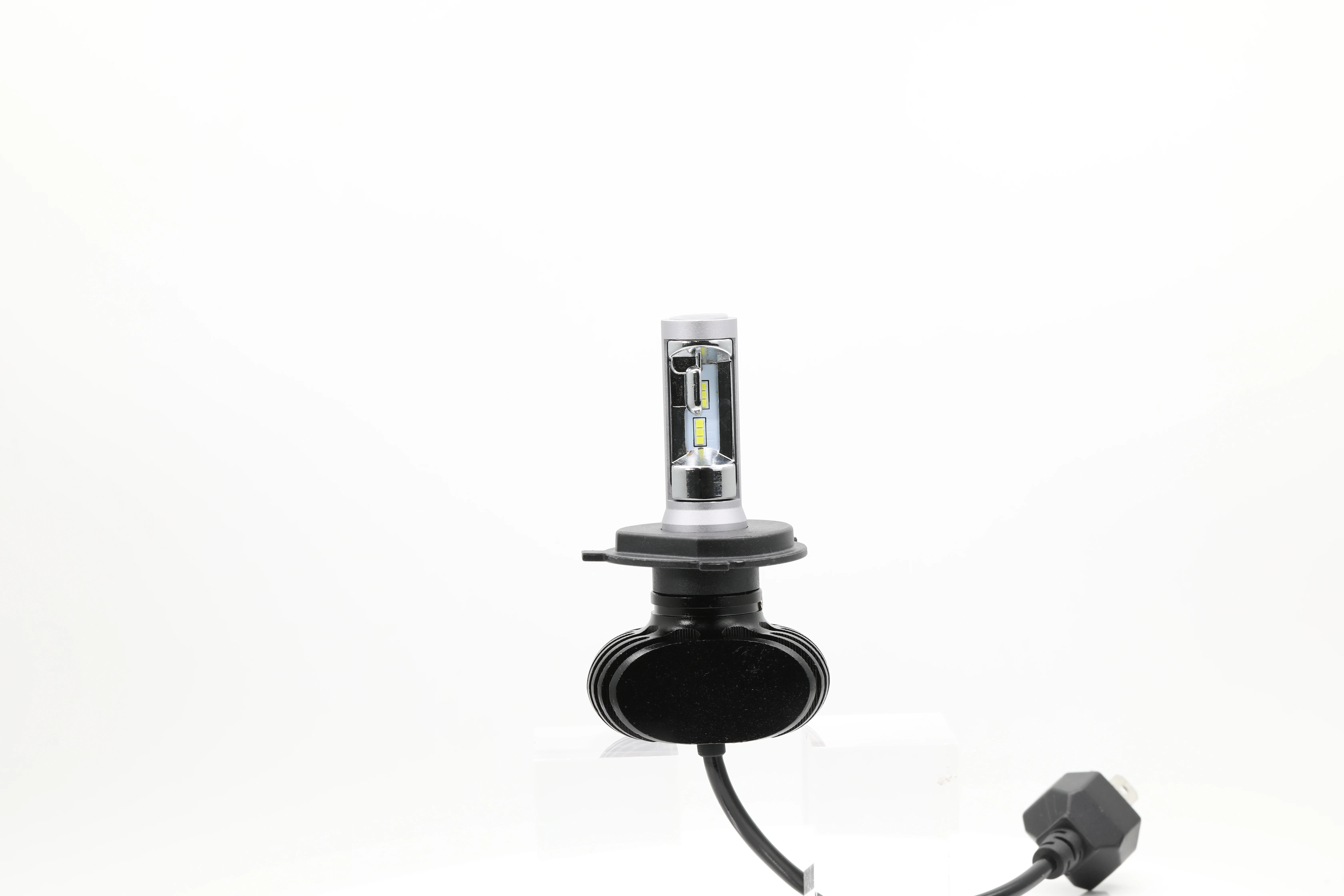 

2PCS CENREE S1-H4 1616 LED Chip Car Led Headlights Led Car Bulbs Lights 3600LM Automobile Bulb