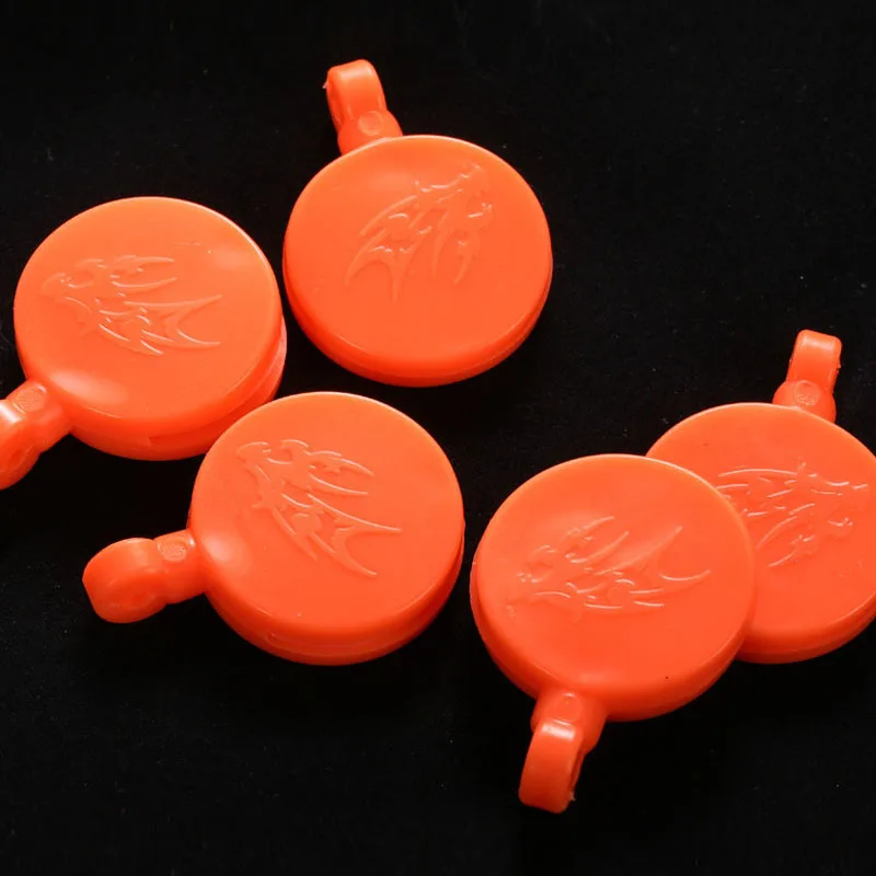 

1pcs 3cm 4cm 5cm Plastic Arrow Slingshot Bullseye Silicone Slingshot Game Target Box Sight Bullseye Hunting Slingshots Equipment