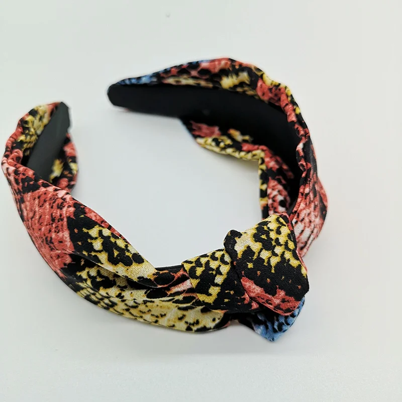 color snake print 20pcs/lot zebra print animal print knot headband pink leopard fashion girls new year gift hairband bows for women accessories - Цвет: color snake print