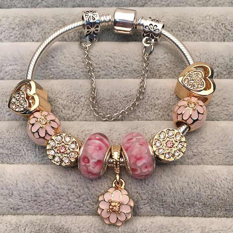 Hb8fa890de4124f30a3b11261b2651d79u