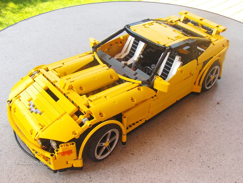 MOC 0033 Sunbeam Corvette Supercar by JurgenKrooshoop with 2168 pieces