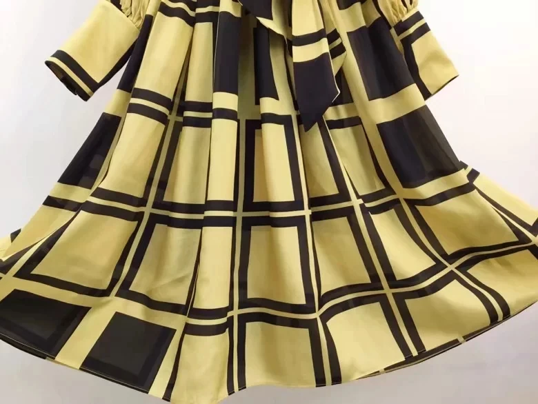 10.6 Autumn New Silk Palace Style Square Printing Color Matching Long Sleeve Turtleneck Mid-length Zim Dress