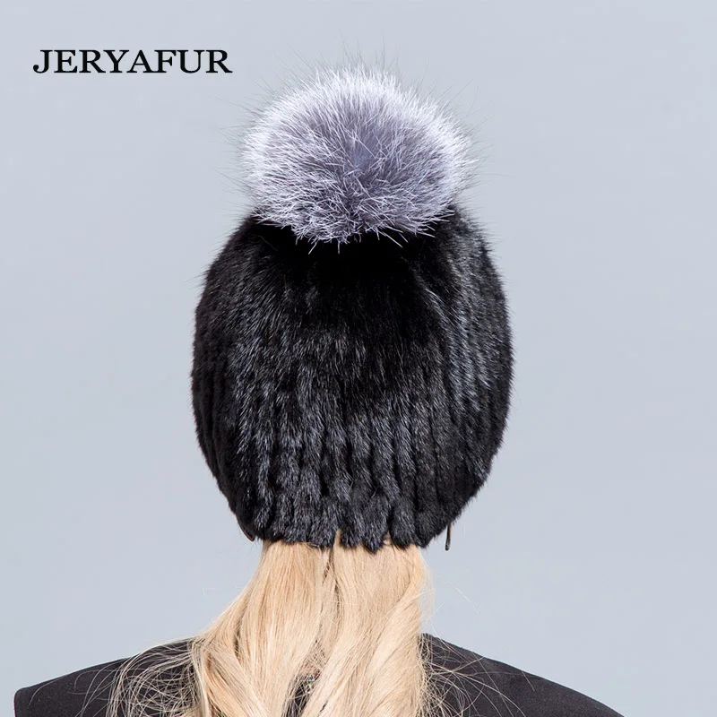 JINBAOSEN neue verkauf pelz hute frauen neue pelz hюте фюрс зима настоящий nerz hut silber fuchs pelz pom poms gestrickte beani