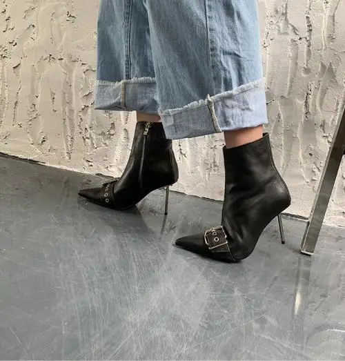 8cm Botas Mujer/ г.; зимние ботинки в стиле ретро на высоком каблуке; женские ботильоны-гладиаторы с острым носком; Botas Feminina; кожаная обувь; sapato feminino - Цвет: 8cm