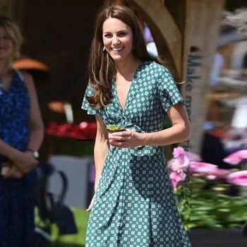 

France Niche That the Duke and Duchess of Cambridge Same Elegant Feminine V-neck Green Print Dress Knee Ankle Dress