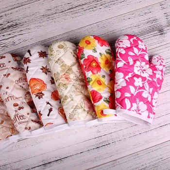 

Oven Mitts 1Pcs Cute Kitchen supplies Cotton thick microwave oven gloves High-temperature hot insulation gloves