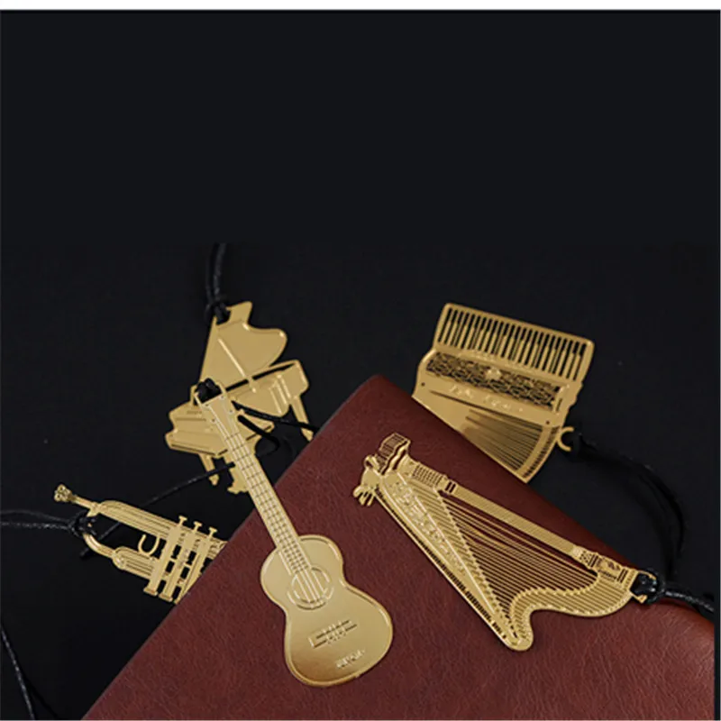 

1PC Cute Gold Metal Bookmark Fashion Music Piano Guitar Bookmark For Book Creative Gift Korean Stationery