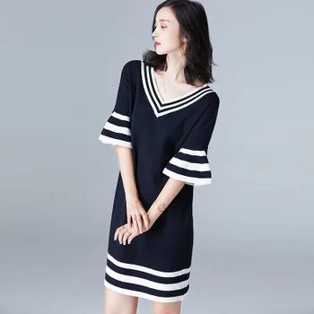 

2020 WOMEN NEW spring new Korean version of loose dress V-neck contrast color lotus leaf sleeve long skirt