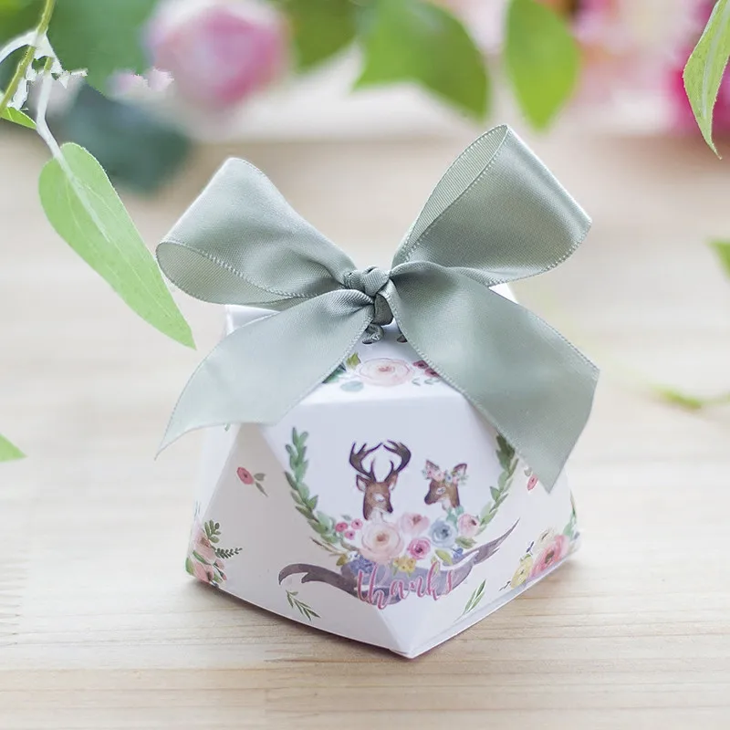 

Diamond shape flower Deer Happiness Day Candy Boxes Wedding Favors Bomboniere paper Gift Box Party wedding gift room decoration