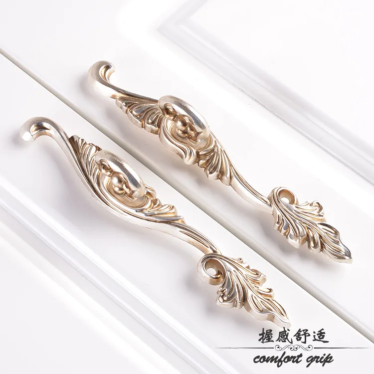 

Creative Paperback Large Light Hook Modern Minimalist Cabinet Large Drawer Handle Simple European Large Cabinet Door Handle