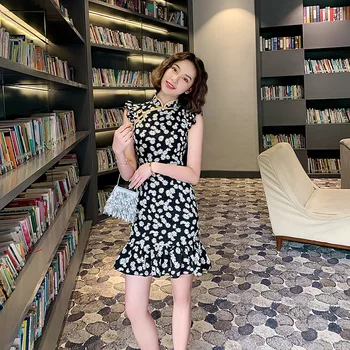 

Spring and summer explosion models black little daisy floral cheongsam Slim sexy daily shopping cute girl cheongsam elegantdress
