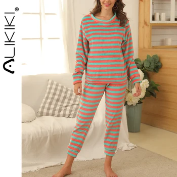 

Women's Pajama Set Warm Flannel Pajamas Sleepwear Homewear Thick Winter Velvet Female Plush Pyjamas Suit Christmas Clothes