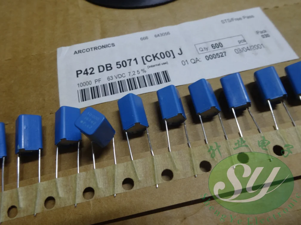 50 шт. в итальянском стиле AV P42 10NF серии 0 01 мкФ/63 V 10000pf 103 новые диагональные